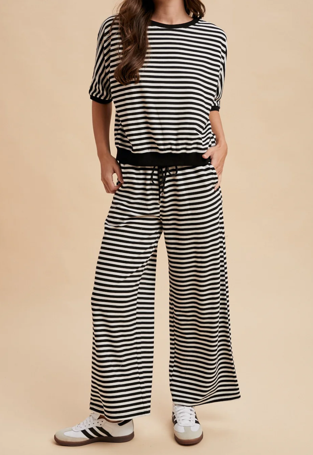 Anniewear Black and White set