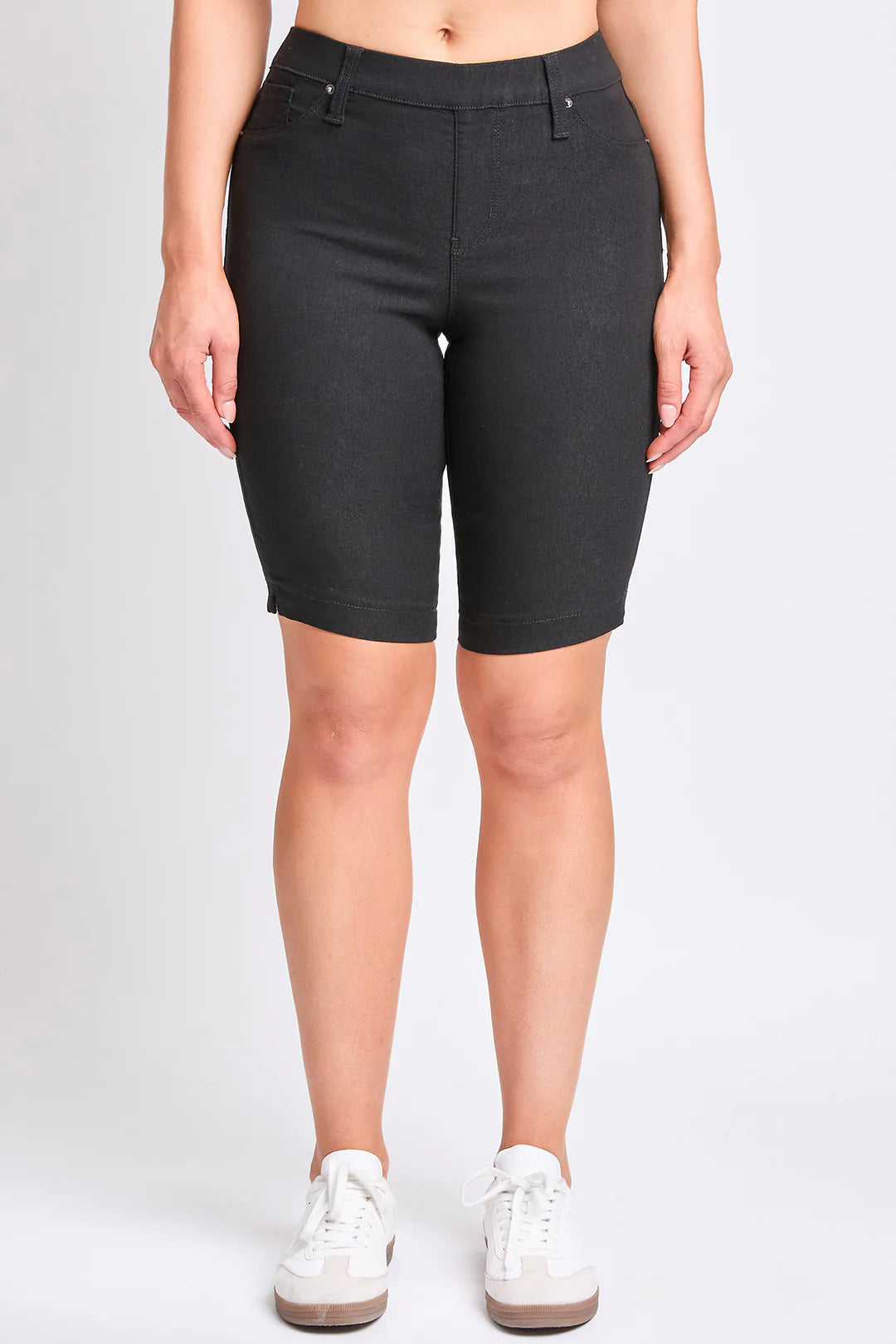 Black Ymi shorts