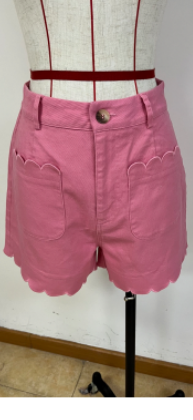 Scalloped pink shorts