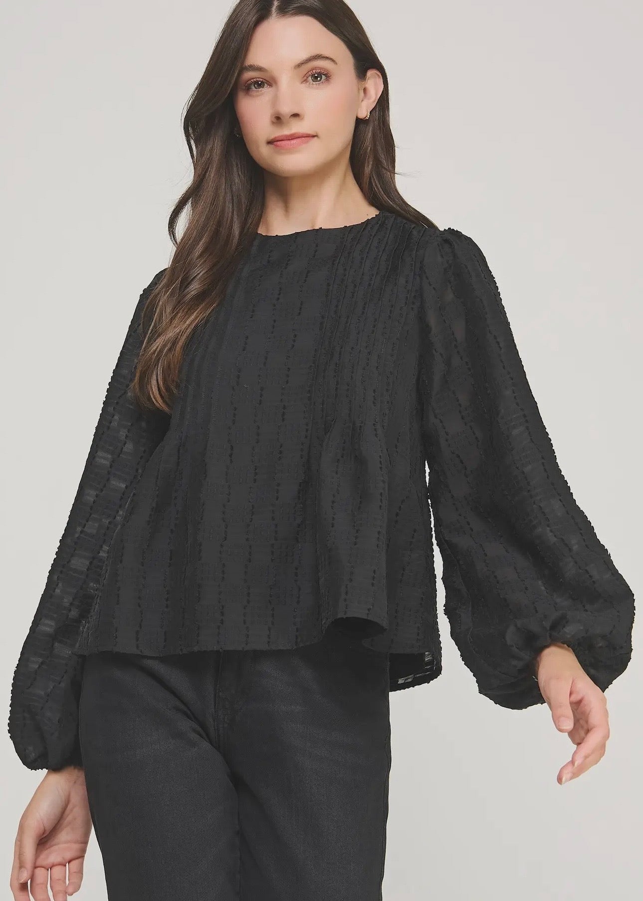 Black puff sleeve